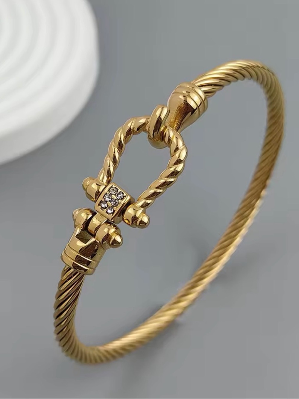 Horseshoe Bracelet Gold-Tone Twisted Cable Bangle Bracelet Western Bracelet